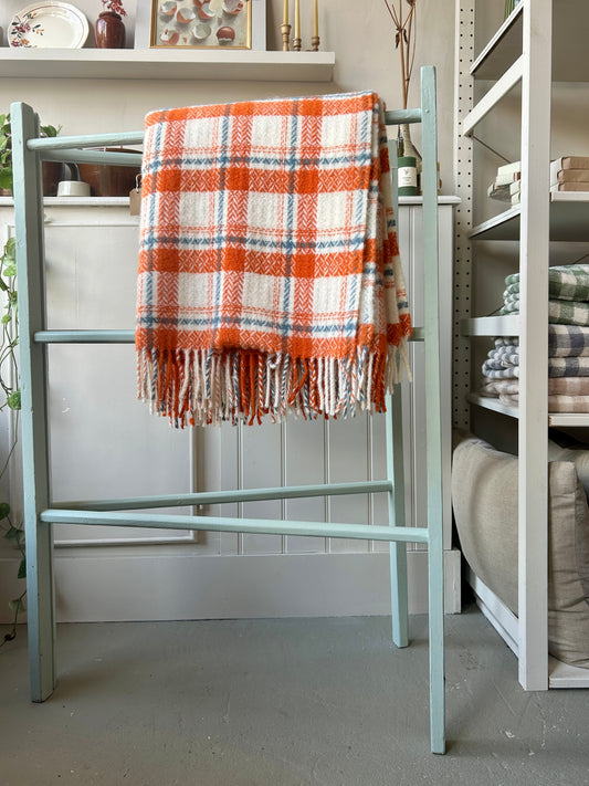 Vintage - Painted Timber Maiden Towel Rail